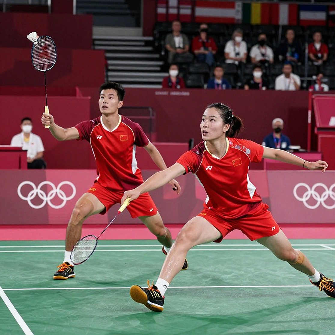 Alwi Farhan Spars with Momota in Tokyo: What One Training Session Does Not Say Before Asian Games 2026 Alwi Farhan Spars with Momota in Tokyo: What One Training Session Does Not Say Before Asian Games 2026