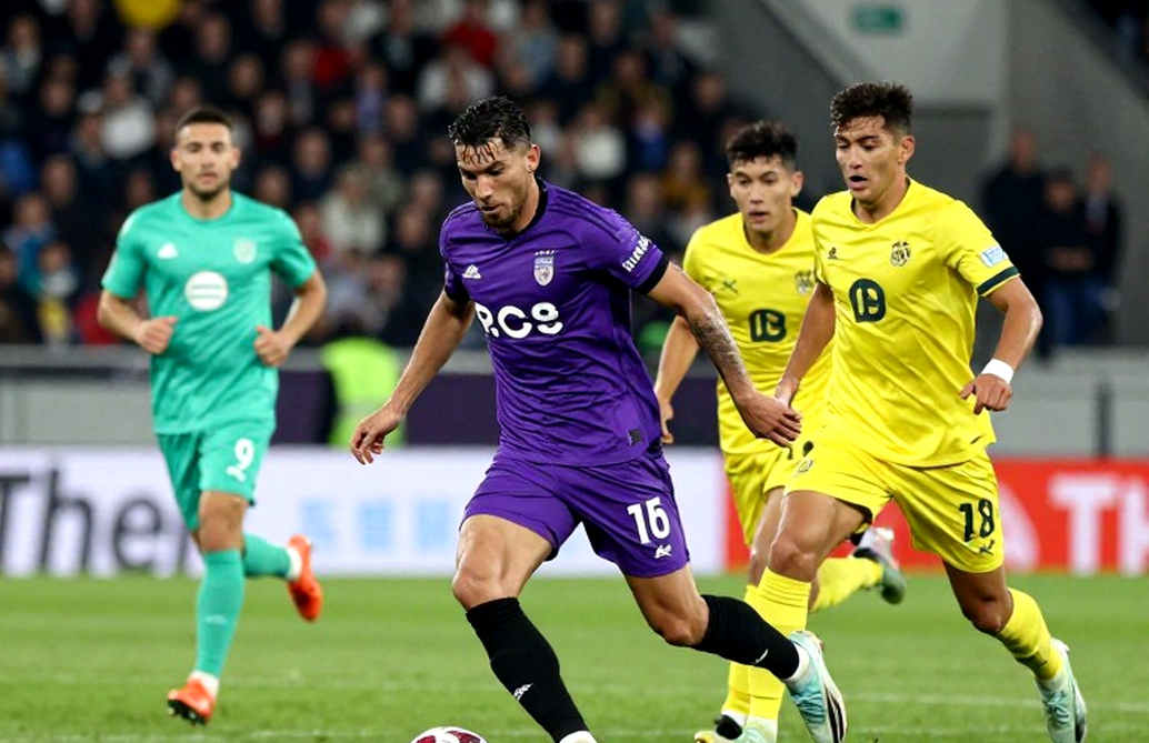 Học viện Việt Nam đào ra vàng, V.League lại để vàng nguội trên ghế dự bị