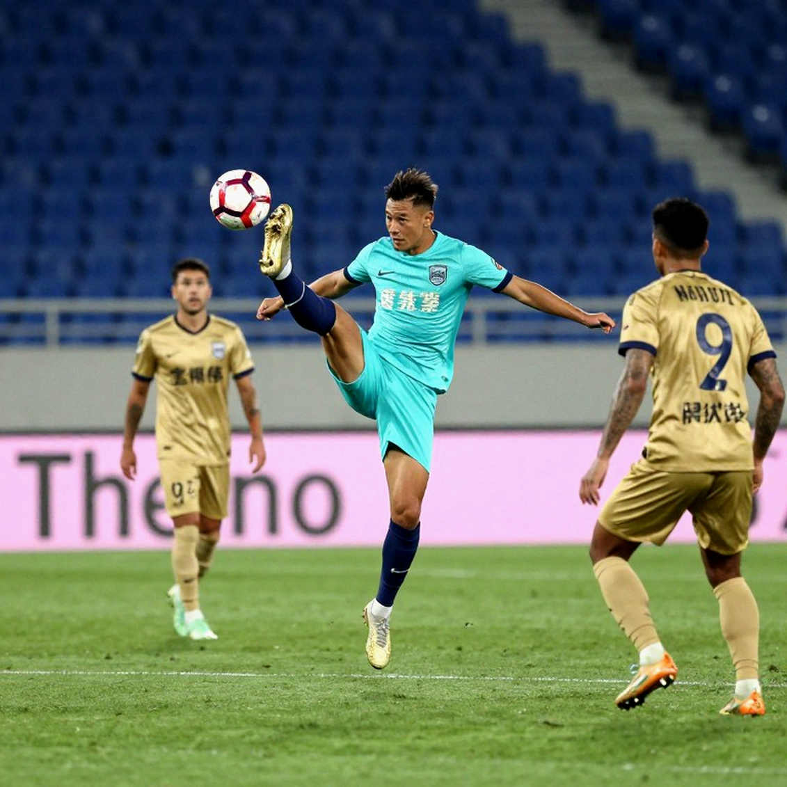 The Hanoi Derby and the Trap Set for a Young Talent The Hanoi Derby and the Trap Set for a Young Talent