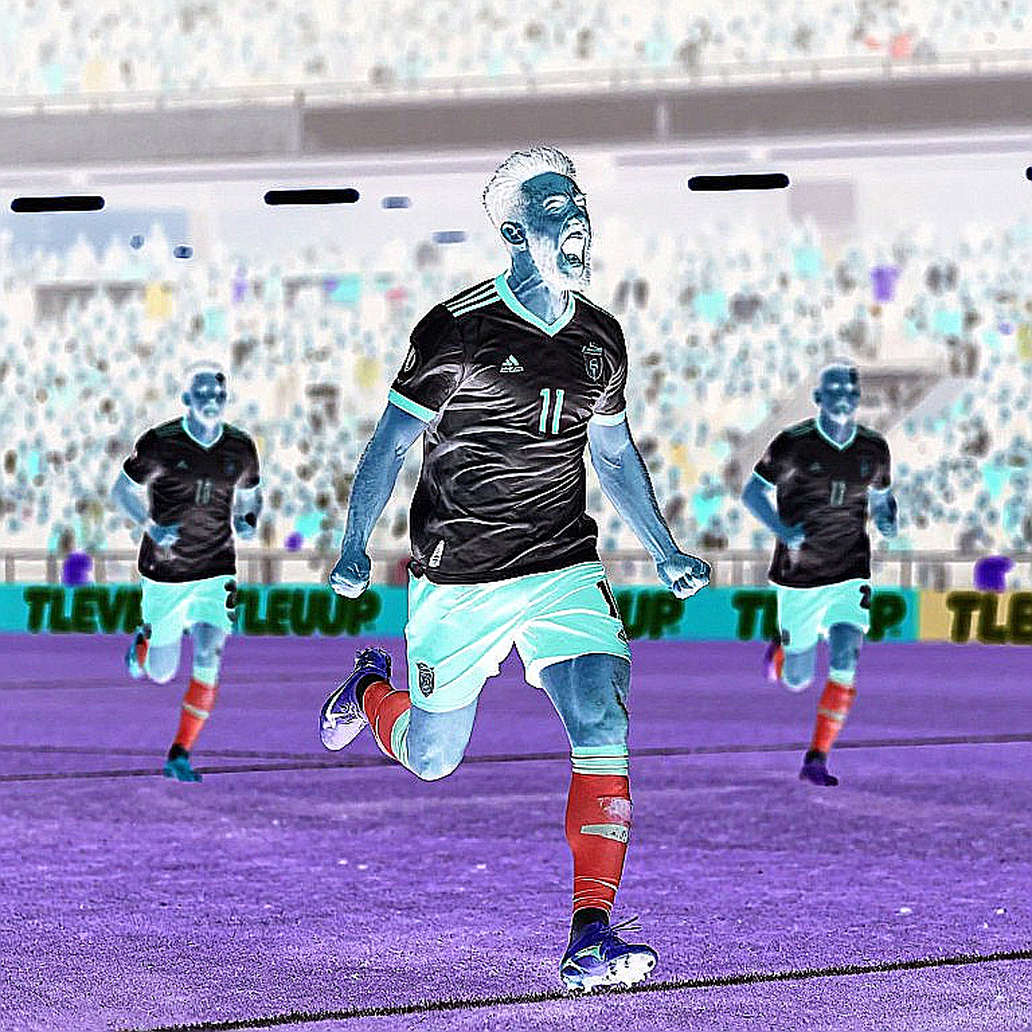 Doan Van Hau: A Four-Match Ban, an Open National-Team Slot and Cong An Ha Noi's Left-Back Problem Doan Van Hau: A Four-Match Ban, an Open National-Team Slot and Cong An Ha Noi's Left-Back Problem