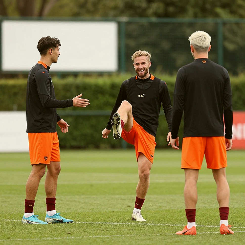 Giữa bản án và hình phạt: Khoảng trống trong cuộc tranh luận về danh hiệu Premier League Giữa bản án và hình phạt: Khoảng trống trong cuộc tranh luận về danh hiệu Premier League