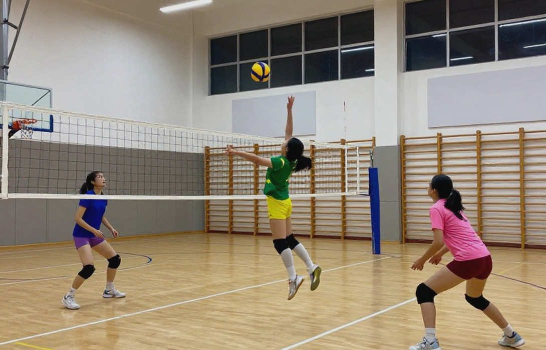 Sân không khán giả ở Trung Quốc mở ra cuộc đua vé Olympic 2028 và nghịch lý của bóng chuyền bãi biển châu Á Sân không khán giả ở Trung Quốc mở ra cuộc đua vé Olympic 2028 và nghịch lý của bóng chuyền bãi biển châu Á