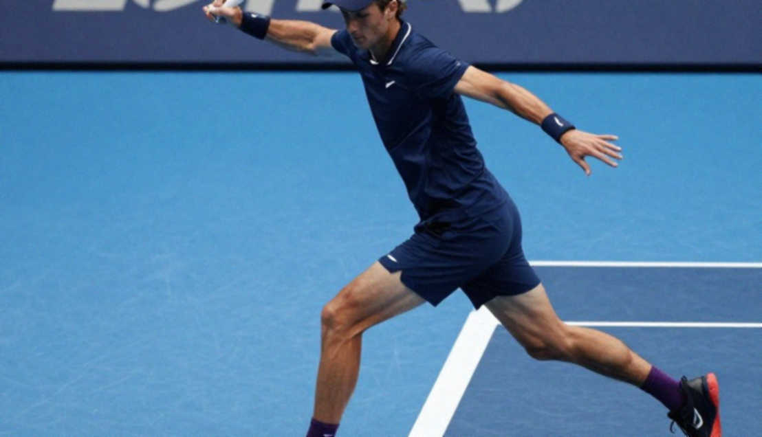 From Madrid to Da Nang: The Clay Gap and the Ceiling of Vietnamese Tennis From Madrid to Da Nang: The Clay Gap and the Ceiling of Vietnamese Tennis
