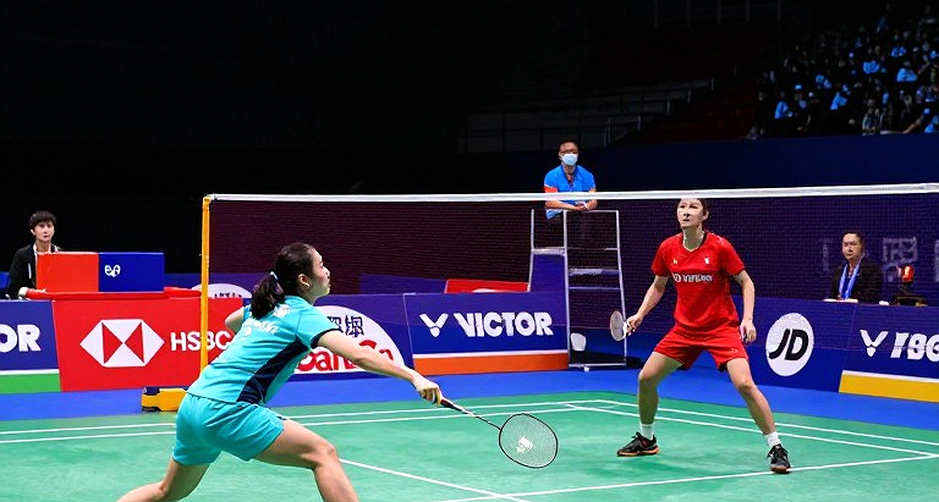 Malaysian Badminton Transfers: When Market Noise Buries the Contract Structure Malaysian Badminton Transfers: When Market Noise Buries the Contract Structure