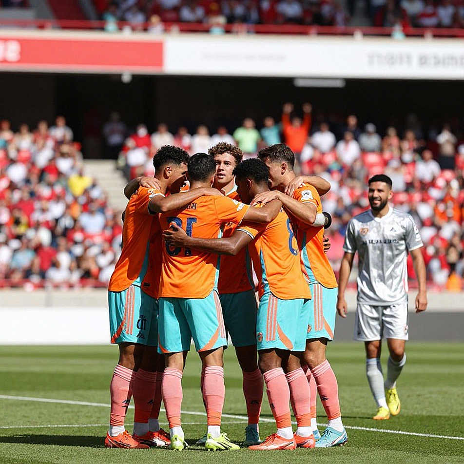 Thị trường chuyển nhượng V.League và cái bẫy của những tin đồn rỗng