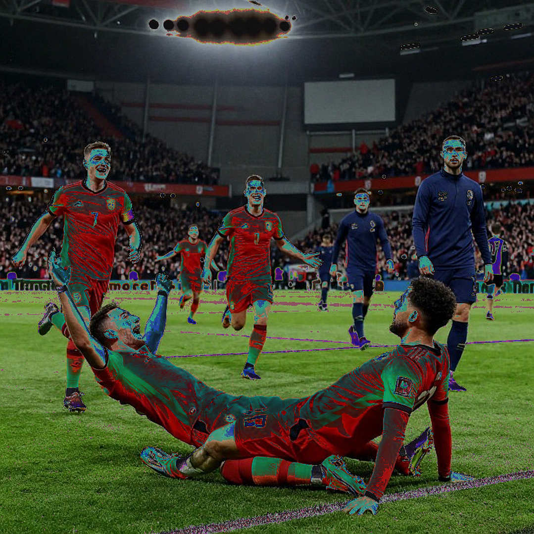 Bàn thắng phút 86 của Tuấn Hải và khoảng trống số 9 mà V-League chưa lấp được
