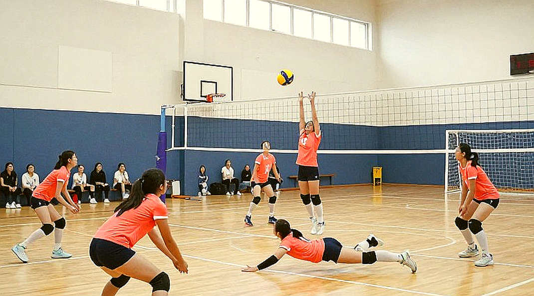 Ấn Độ thắng New Zealand ở Fukuoka, nhưng vé tứ kết Asian Championship 2026 lại nằm trong tay Oman và Bahrain