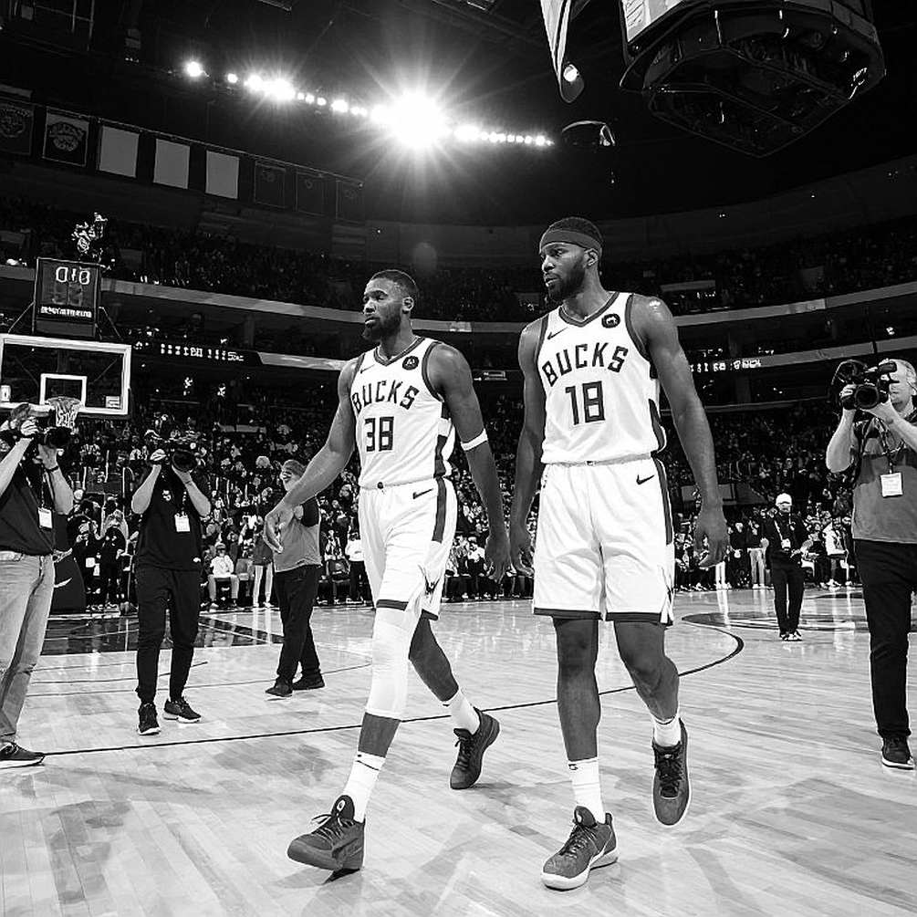 Kanter Freedom kiện Chicago Sky: Tự do ngôn luận hay quyền an toàn của đội bóng? Kanter Freedom kiện Chicago Sky: Tự do ngôn luận hay quyền an toàn của đội bóng?