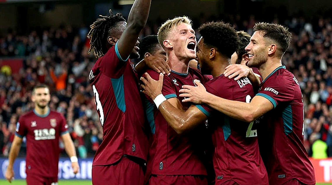 Indonesia và 'tin xấu từ FIFA': Khi bảng xếp hạng trực tiếp che khuất trận đấu thật với Malaysia Indonesia và 'tin xấu từ FIFA': Khi bảng xếp hạng trực tiếp che khuất trận đấu thật với Malaysia
