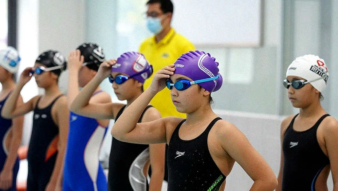 Đại học Bryant tuyển HLV nhảy cầu tình nguyện: Tín hiệu từ chương trình NCAA Division I