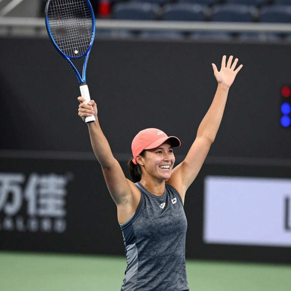 Mertens hạ Swiatek ở China Open: chiếc tiebreak 7-6(0) và cách một tay vợt lão luyện đọc trận