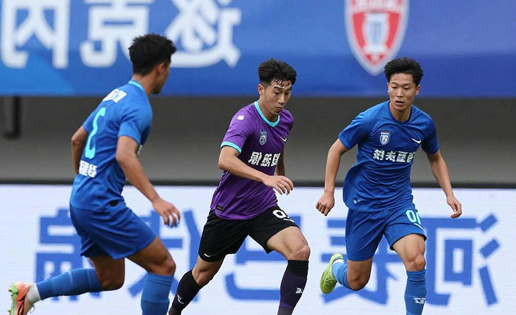 Khi bóng đá Việt im lặng: Những khoảng mù của thông tin