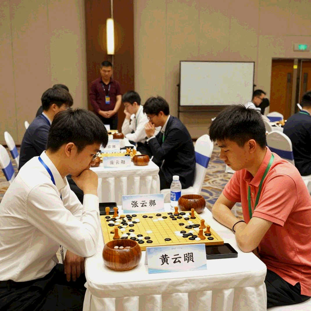 Gambit Con Voi giữa quán cờ Sài Gòn, 2026: Một quân tốt đổi lấy niềm tin
